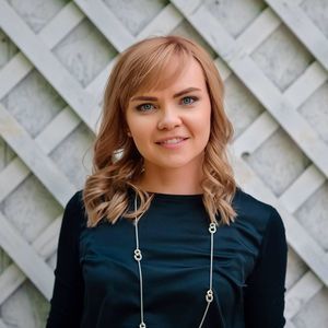 Meet your Posher, Lilia